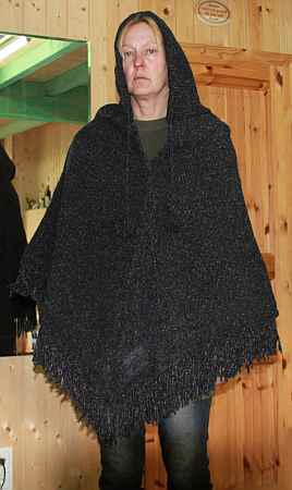 poncho in grau.jpg