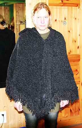 poncho-schurwolle.jpg