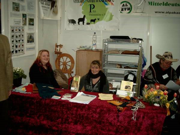 Infostand-lamas-alpakas-golden-girls.jpg